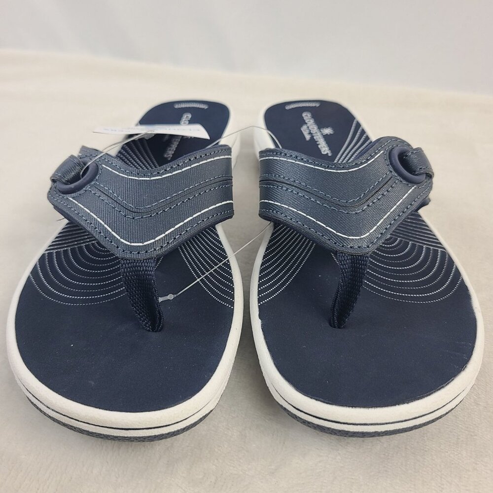 NEW Clarks Cloudsteppers Women's Navy Marine Thong Sandals Size 6 Cushioned Sole - Picture 4 of 7